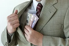 Глава Верх-Исетского района Екатеринбурга написал явку с повинной