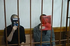 В Екатеринбурге начали судить таксиста, привезшего на Урал друга-наркодилера