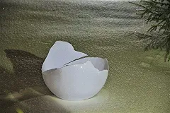 В отремонтированном сквере за Оперным театром хулиганы разбили новые фонари