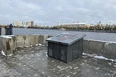 Власти Екатеринбурга объяснили, что означает гранитная карта в центре города
