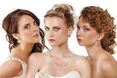 Психологи: Макияж делает женщину влиятельной