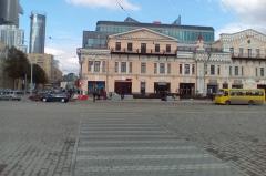 Плитка на главной площади Екатеринбурга «поплыла» после долгого ремонта