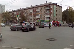 Водители на ЕКАД встали в пробку из-за «лежачих полицейских»