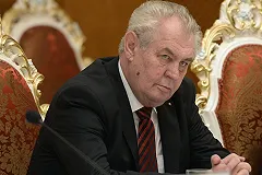 В правительстве Чехии задумались об отказе оплачивать визит Земана в Москву