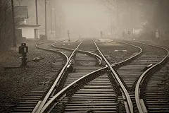 В Свердловской области поезд насмерть задавил молодую женщину