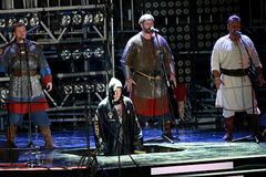 Священник РПЦ объяснил поражение Поветкина язычеством