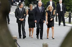 Сына Байдена уволили из резерва ВМС за употребление кокаина