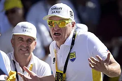 Олег Тиньков оскорбил сотрудницу своего банка в соцсетях