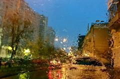 Из-за сильных дождей в Свердловской области объявили штормовое предупреждение