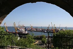 Эсминец ВМС США «Портер» зашел в порт Одессы