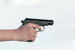 Зампреда районного суда Екатеринбурга нашли застреленным в его квартире