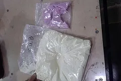 В Кольцово задержали посылку с наркотиками из Китая