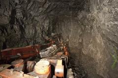 Двое работников шахт погибли на Урале за неделю