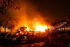 В Ивделе пожарные спасли из горящего дома двух человек