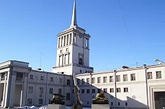 В Екатеринбурге после марша с голыми ногами по сугробам заболели школьницы