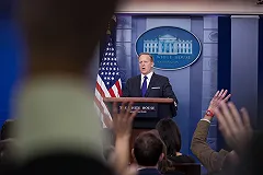 Сравнение Асада с Гитлером на брифинге в Белом доме вызвало возмущение