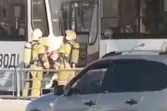 В свердловском городе на ходу загорелся трамвай с пассажирами
