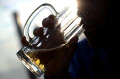 Продавец пива накинулась на ревизоров-трезвенников в Туринске