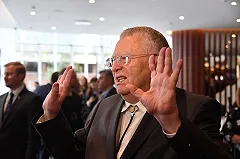 В Кремле отреагировали на идею Жириновского отменить голосование по Конституции