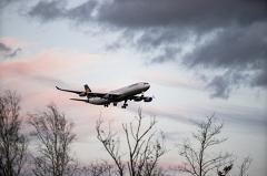 Авиалайнеры из Екатеринбурга стали массово летать в закрытый аэропорт Ростова