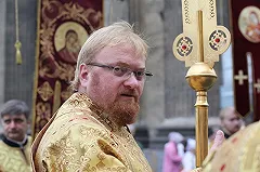 Студентку, телефон которой раздавил Милонов, отчислили