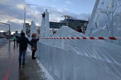 В Екатеринбурге рухнула стена ледового городка