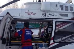 Ребенка в тяжелом состоянии доставили в Екатеринбург на вертолете