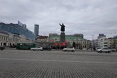 Благодаткова: Памятник Ленину на площади 1905 года придется переносить