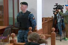Свердловский суд оправдал мужчину, выбросившего семимесячного сына в окно