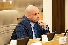 Депутат ЕГД призвал отделять «зерна» от «плевел» в очереди за бесплатной едой