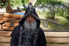 Шесть клириков Среднеуральского монастыря запрещены в служении за общение с Сергием