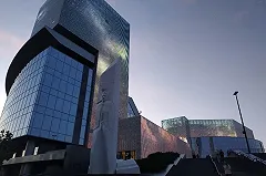 Военкор ответил Соловьеву про «мерзостную либероту» в Екатеринбурге со сцены Ельцин Центра