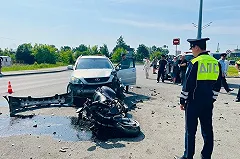 В Нижнем Тагиле в ДТП с Lexus насмерть разбился мотоциклист