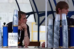 Сеть алкомаркетов Екатеринбурга использует в рекламе фото ребенка