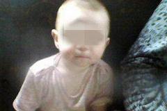 Голого малыша на поводке нашли в Свердловской области