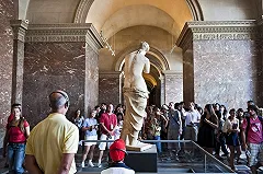 УФАС признало пошлой рекламу Центра косметологии и пластической хирургии