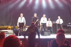 Пьяный екатеринбуржец залез на сцену «Уральской ночи музыки» во время концерта Сюткина