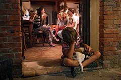 «Ты же мужчина, ты должен». Растет число мужчин-клиентов телефона доверия