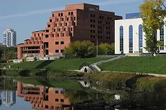 «Строить здесь ничего не нужно»: архитекторы предположили, что может появиться на месте «Дели»