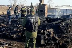 На месте страшного пожара в свердловском посёлке нашли останки пятого ребенка