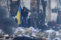 Семь областей Украины заявили о неподчинении В.Януковичу