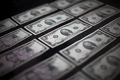 Иран отказался от доллара в расчетах с зарубежными странами