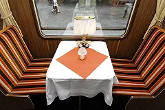 Директор вагона-ресторана обокрала пассажира во время стоянки в Екатеринбурге