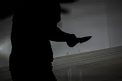 В Екатеринбурге неизвестный зарезал мужчину около дома