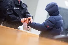 Гражданин Казахстана сел за грабежи «быстроденег» в Челябинске и Екатеринбурге