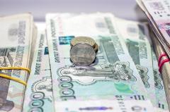В Свердловской области снизились зарплаты. Но это нормально