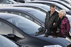 Из России с машиной. Иностранцы продолжают опустошать отечественный авторынок