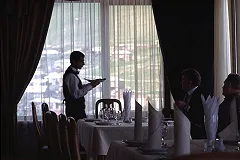 Число новых точек общепита в Екатеринбурге превысило число закрывшихся