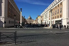 Католическая церковь отказалась благословлять однополые браки