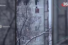 Квартиру в Москве, из которой чудом спаслись студенты, подожгли снаружи